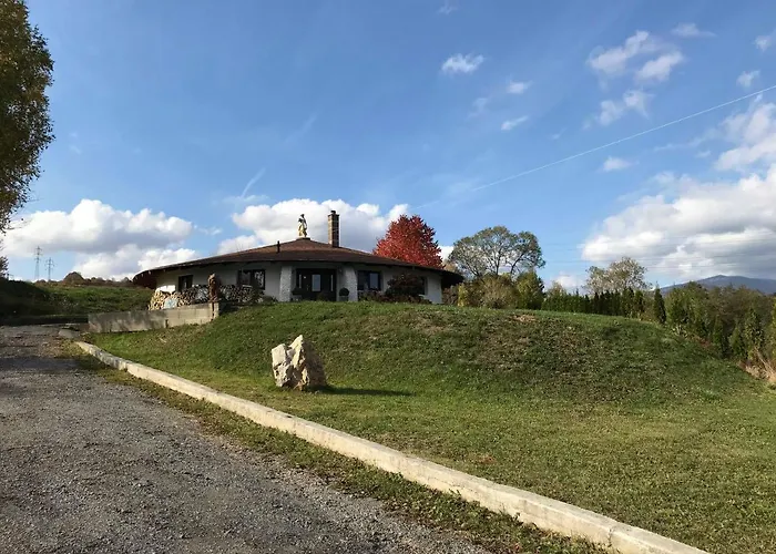 Dovolenkovy Dom Dubak Casa vacanze Lopej